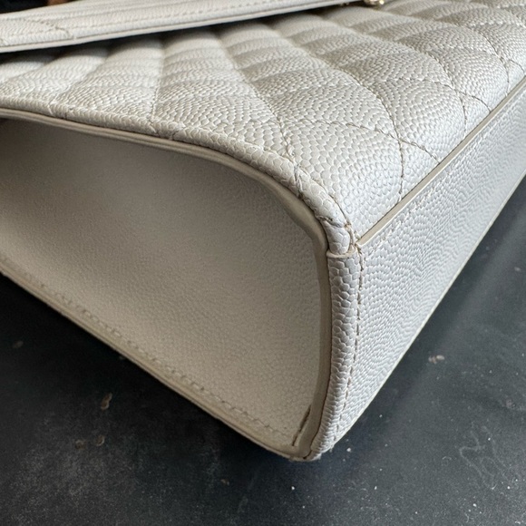 Sold -YSL- White Grained Leather Tri-Quilted Chevron Envelope Large Flap Bag - Picture 7 of 11
